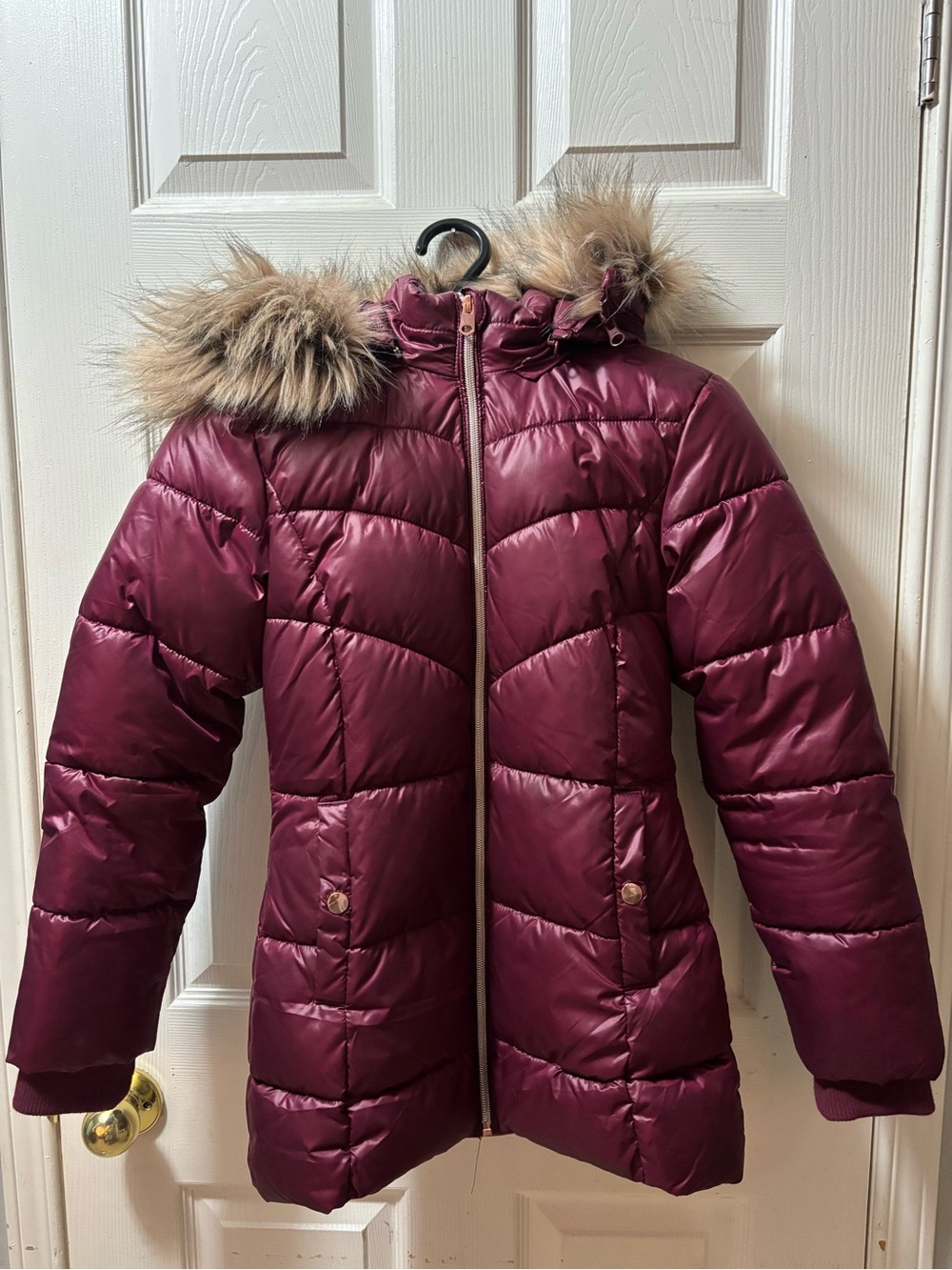 Girls'/Woman Burgundy Puffer Coat with Faux Fur Trim
